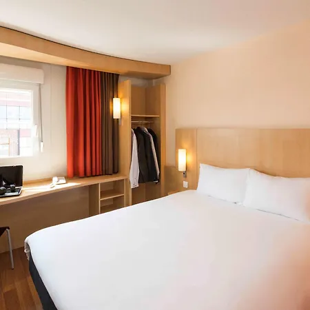 Ibis Lomme Centre