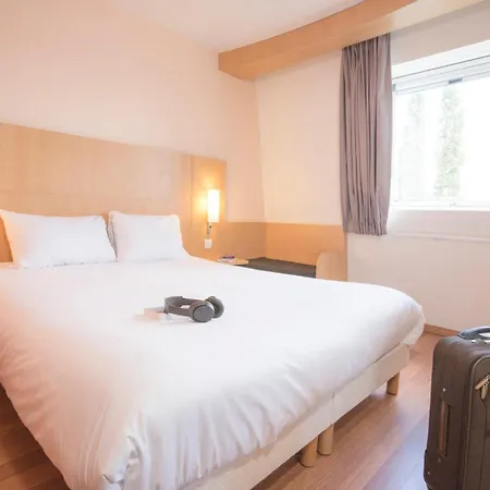 Ibis Lomme Centre Otel Lille