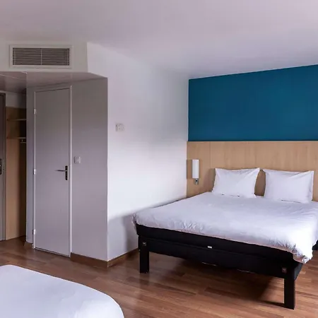 Ibis Lomme Centre Otel Lille