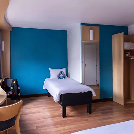 Ibis Lomme Centre Otel