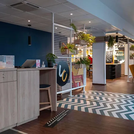 Ibis Lomme Centre 3*