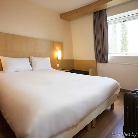 Ibis Lomme Centre Otel